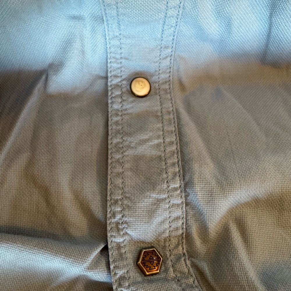 2 Ariat Retro style, pearl snap Shirt - Picture 4 of 5